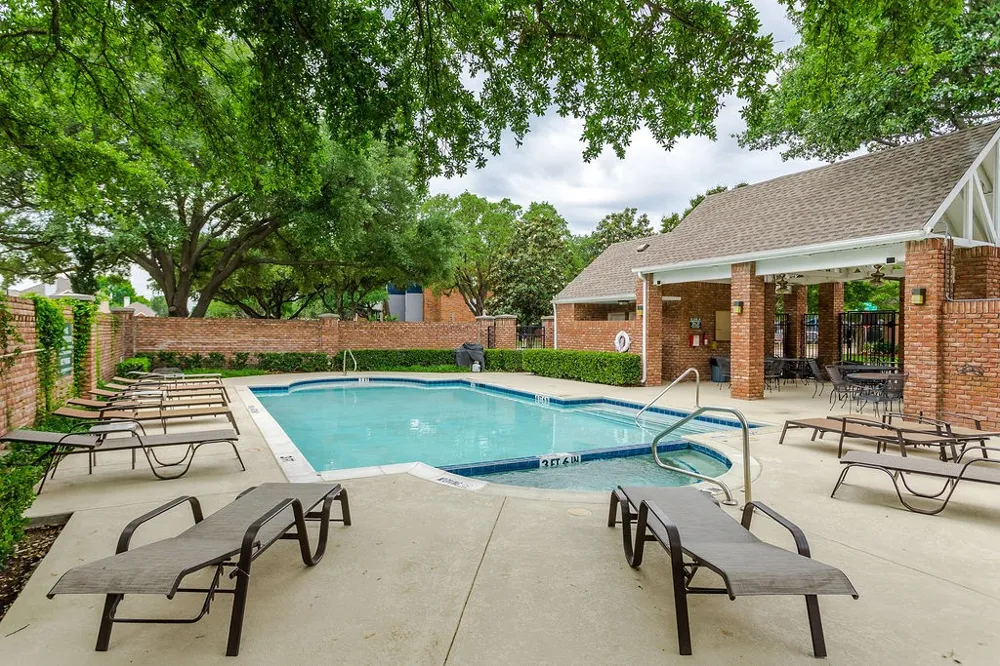 6015 Thursby Avenue Dallas, TX 75252