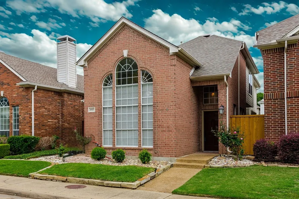 6015 Thursby Avenue Dallas, TX 75252