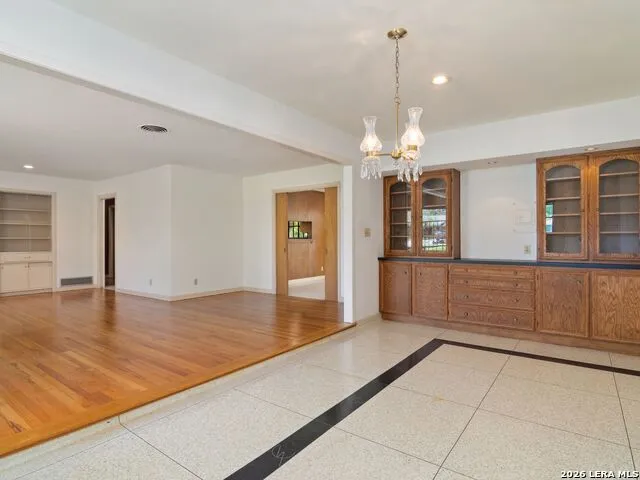 104 Herweck Drive Castle Hills, TX 78213