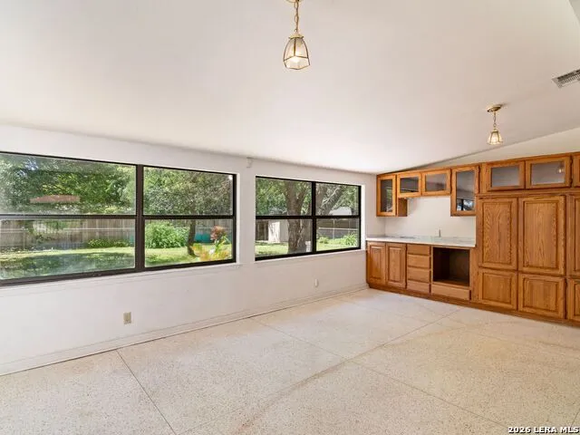 104 Herweck Drive Castle Hills, TX 78213