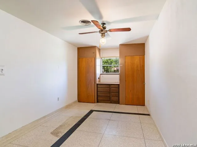 104 Herweck Drive Castle Hills, TX 78213