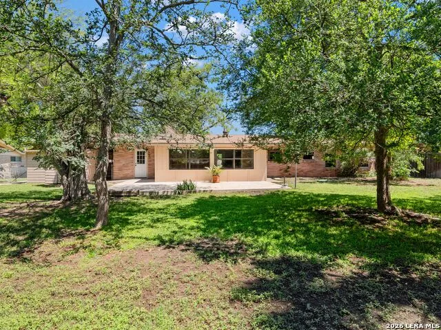 104 Herweck Drive Castle Hills, TX 78213
