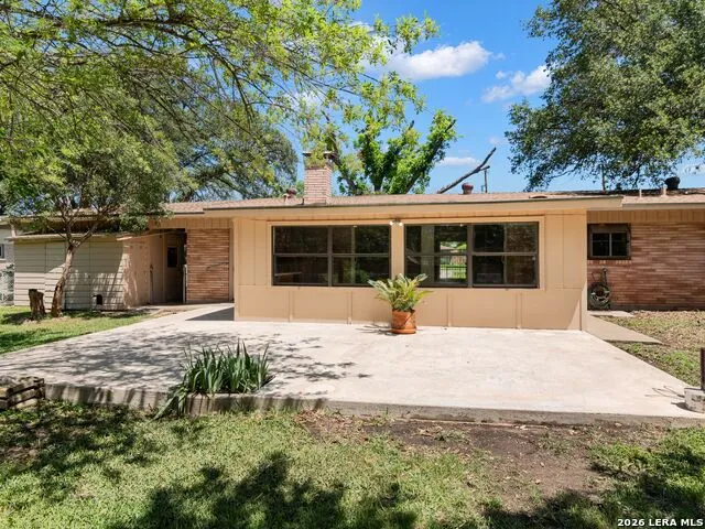 104 Herweck Drive Castle Hills, TX 78213