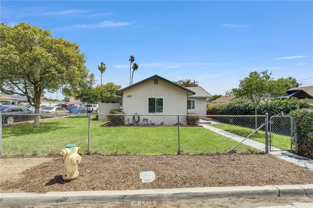 4997 Hollyhock Riverside, CA 92505