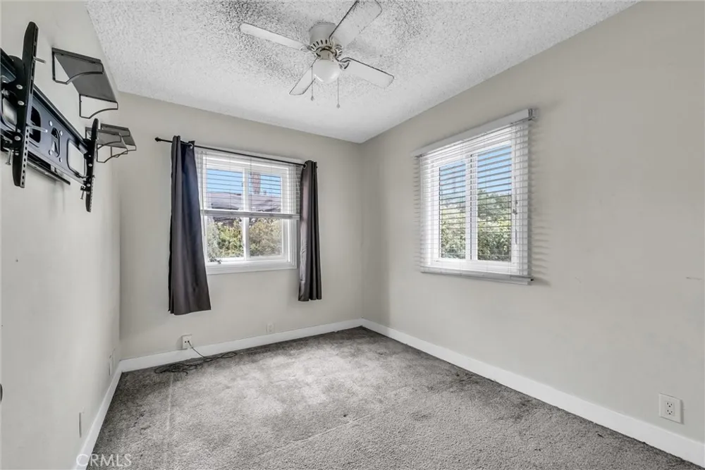 4997 Hollyhock Riverside, CA 92505