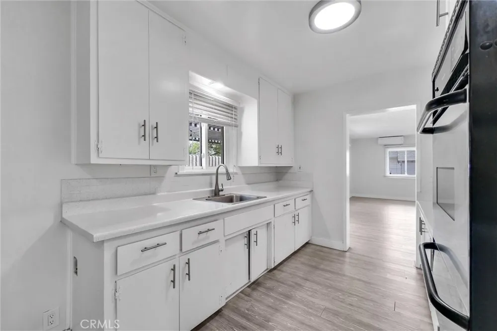 4997 Hollyhock Riverside, CA 92505