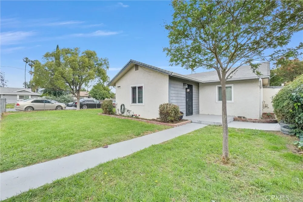 4997 Hollyhock Riverside, CA 92505