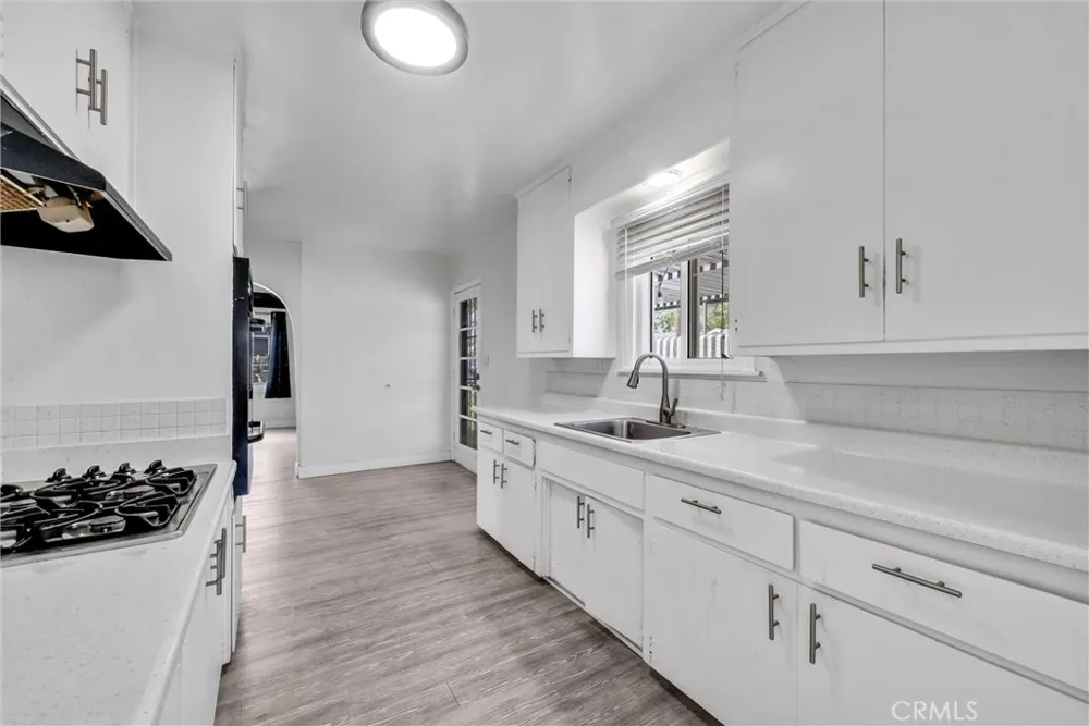 4997 Hollyhock Riverside, CA 92505