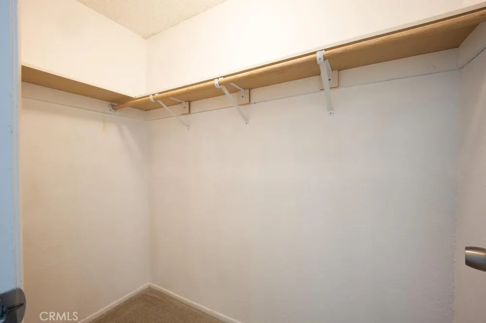 44200 Kingtree #16 Lancaster, CA 93534