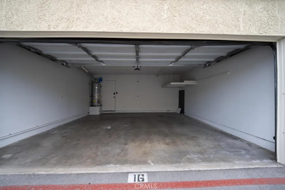 44200 Kingtree #16 Lancaster, CA 93534