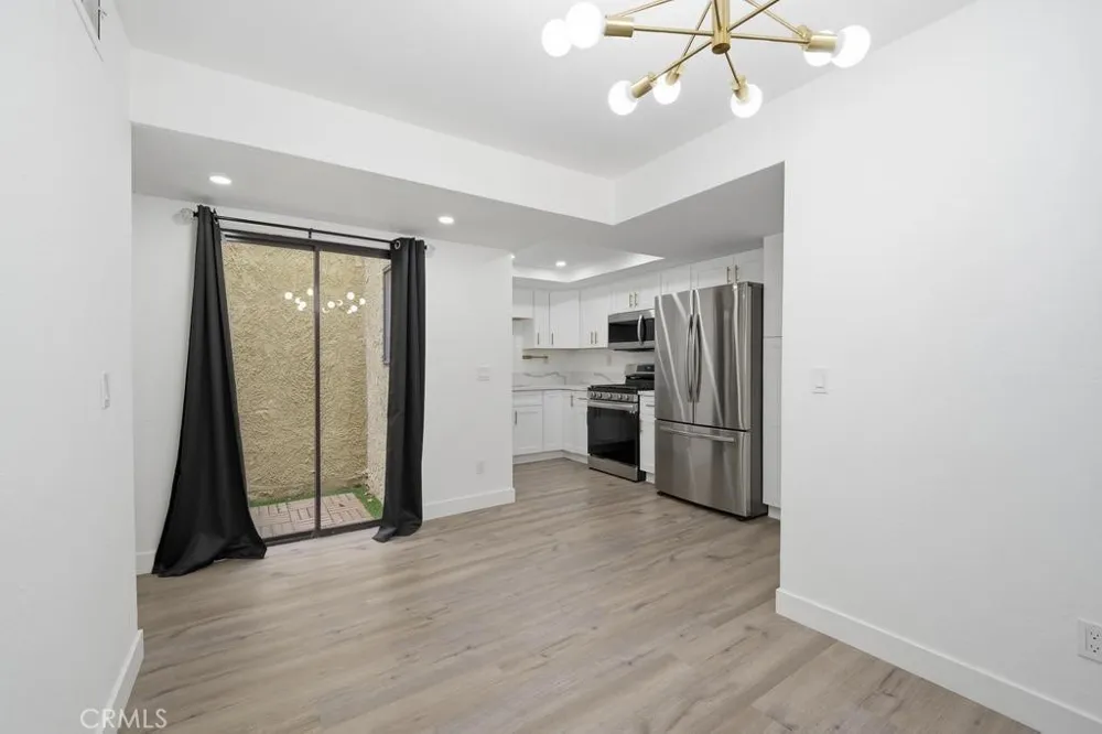 44200 Kingtree #16 Lancaster, CA 93534