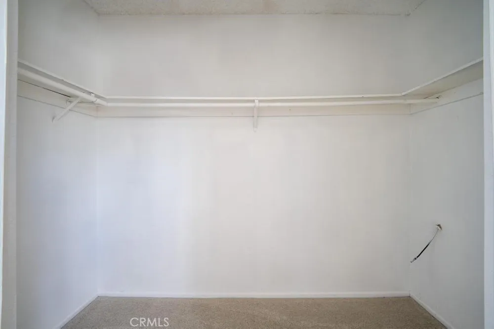 44200 Kingtree #16 Lancaster, CA 93534