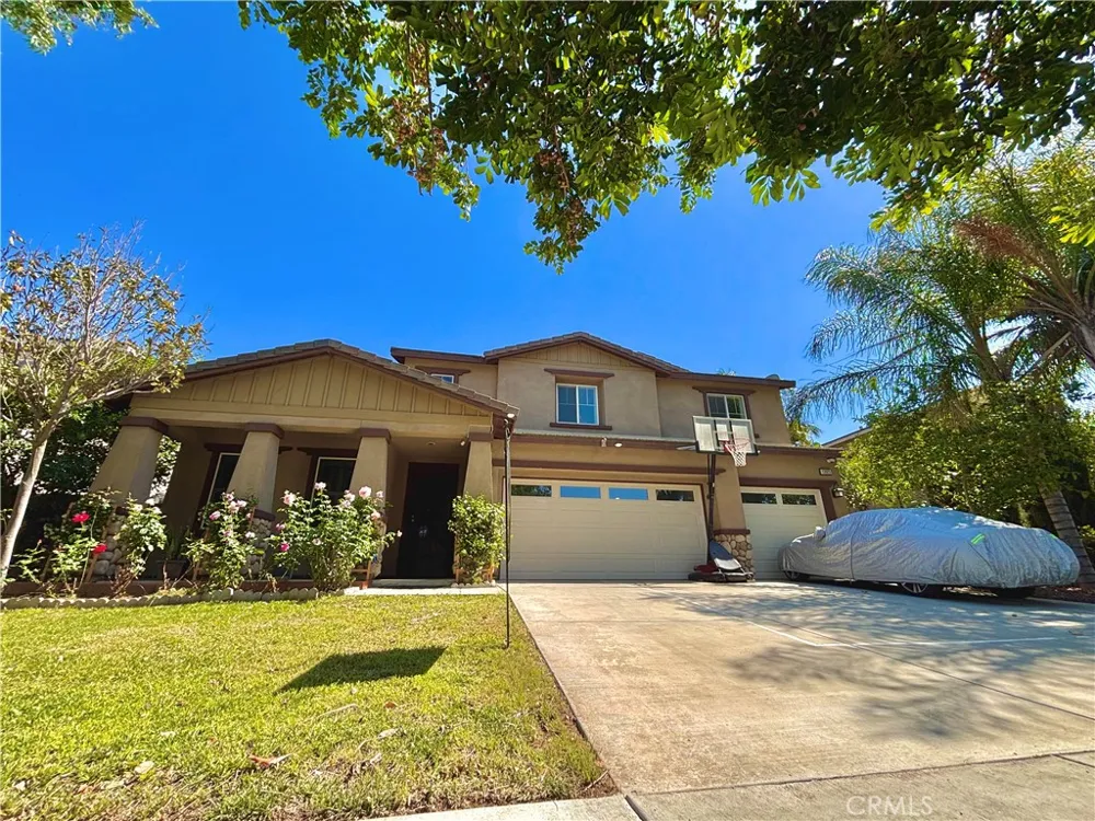 13925 Barnett Eastvale, CA 92880