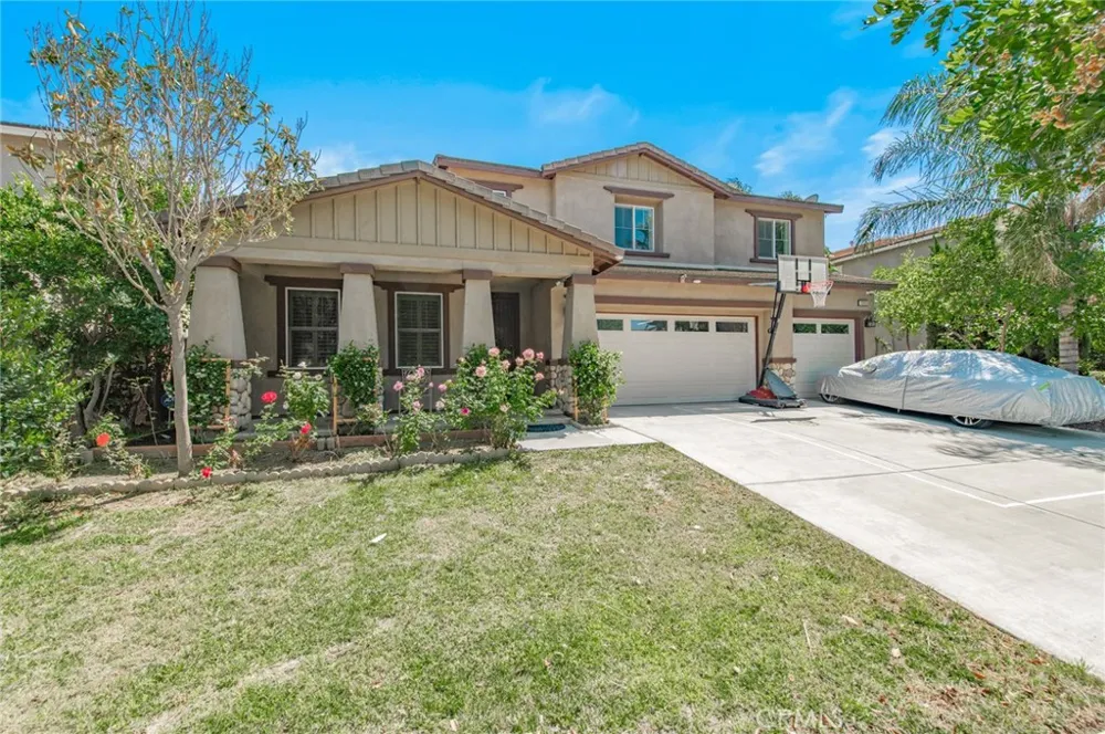 13925 Barnett Eastvale, CA 92880