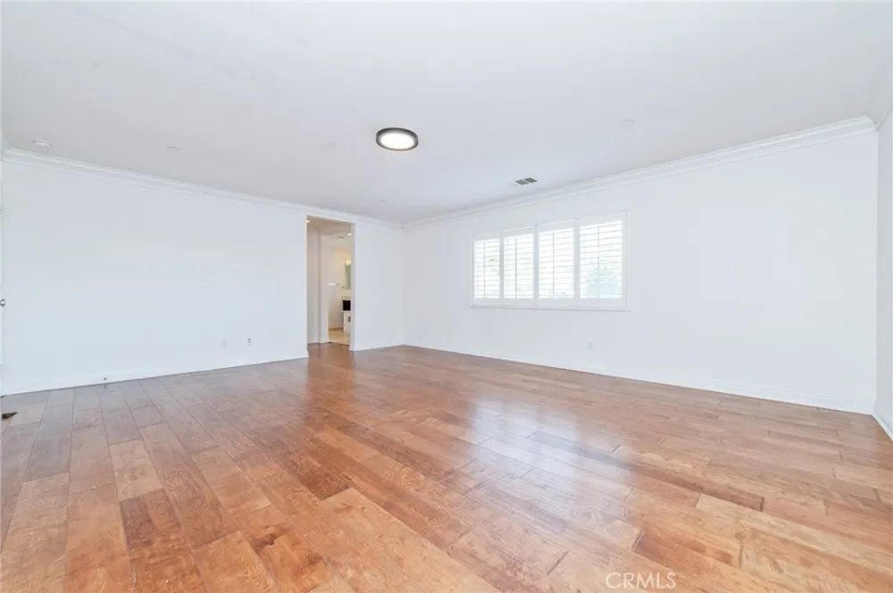 13925 Barnett Eastvale, CA 92880