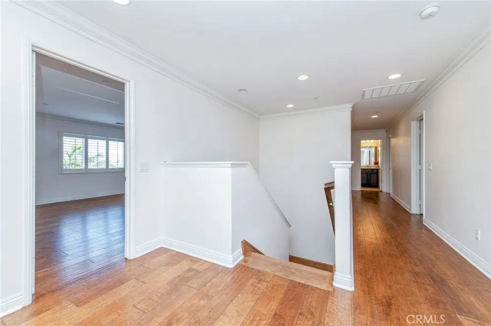 13925 Barnett Eastvale, CA 92880
