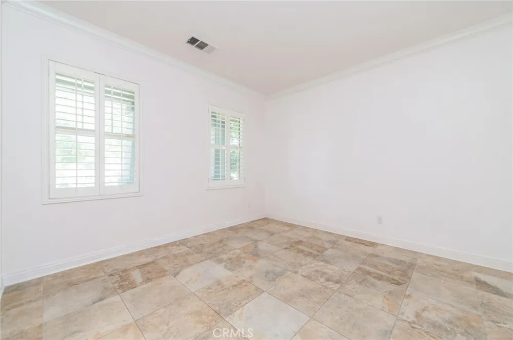 13925 Barnett Eastvale, CA 92880
