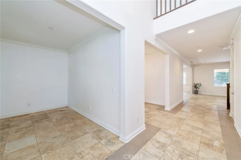 13925 Barnett Eastvale, CA 92880