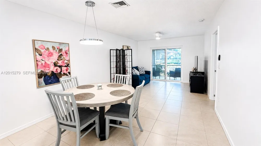 5339 Treetops Drive #5339 Naples, FL 34113