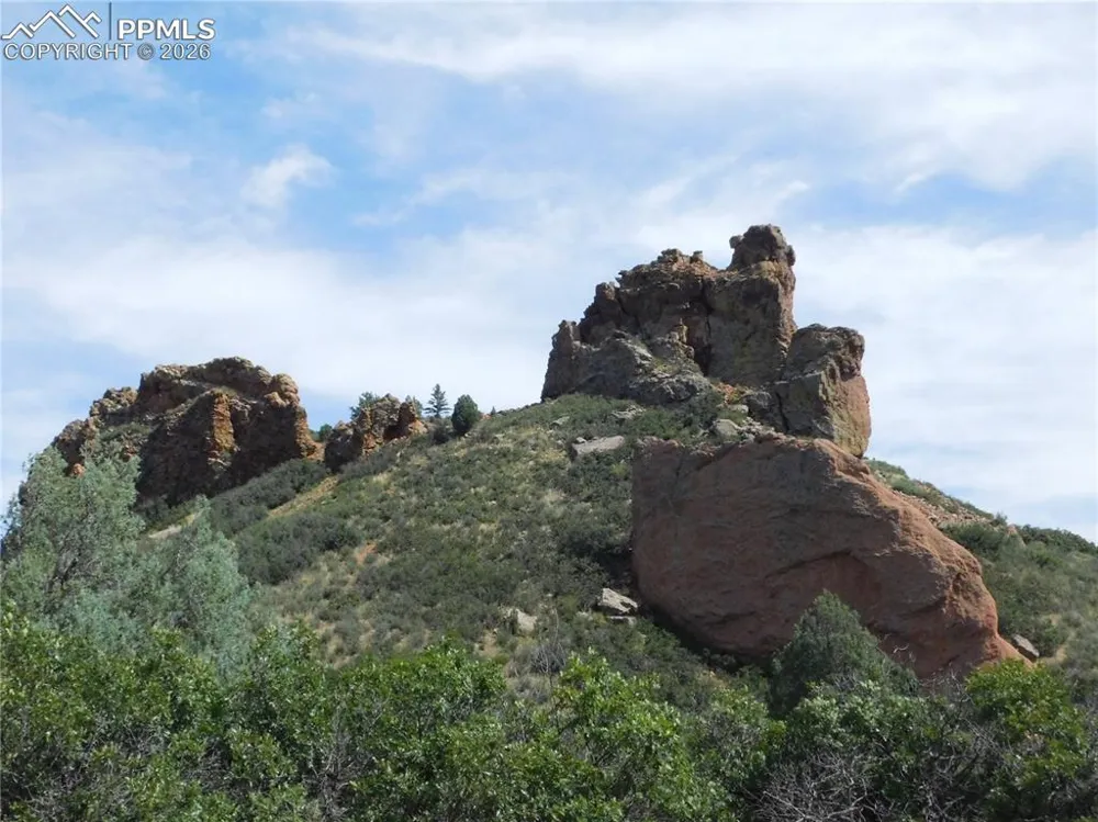 5967 Country Club Drive Larkspur, CO 80118