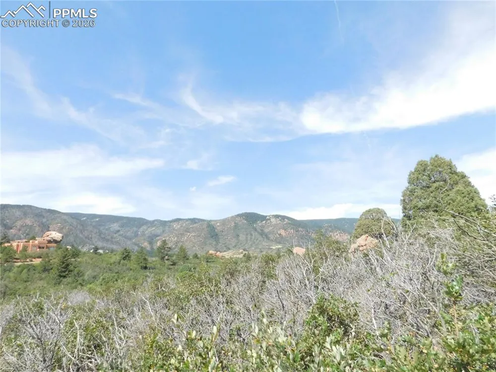 5967 Country Club Drive Larkspur, CO 80118