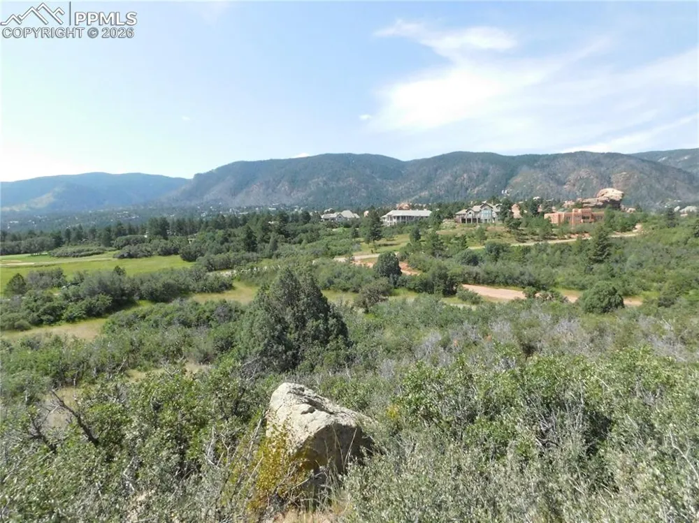 5967 Country Club Drive Larkspur, CO 80118