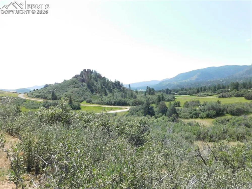 5967 Country Club Drive Larkspur, CO 80118