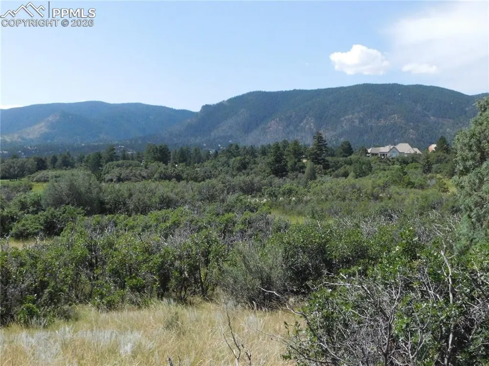 5967 Country Club Drive Larkspur, CO 80118