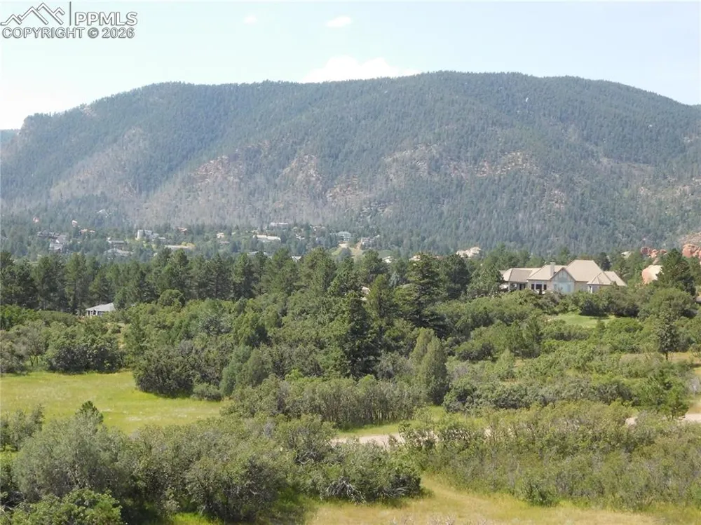 5967 Country Club Drive Larkspur, CO 80118