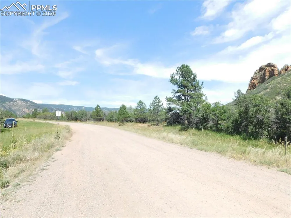 5967 Country Club Drive Larkspur, CO 80118