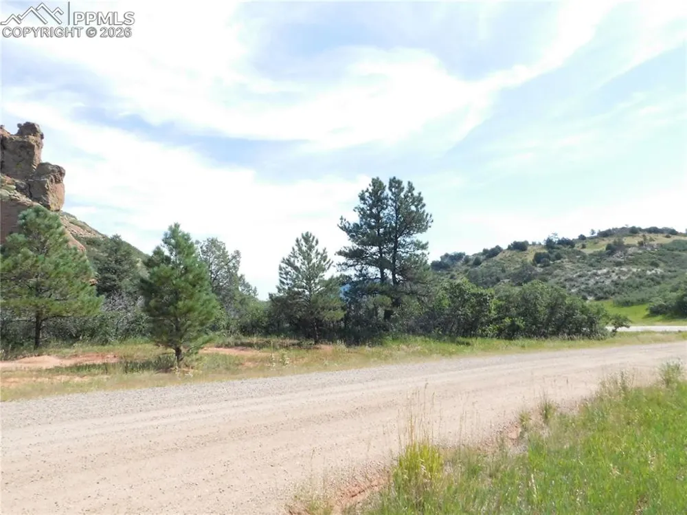 5967 Country Club Drive Larkspur, CO 80118