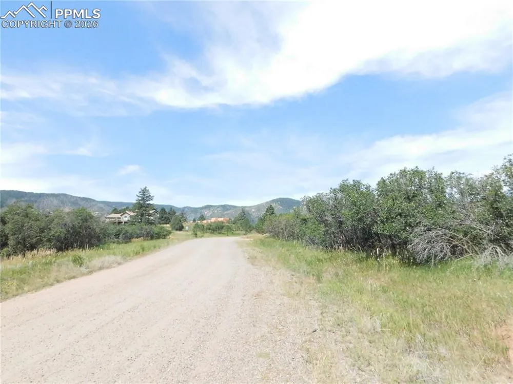 5967 Country Club Drive Larkspur, CO 80118