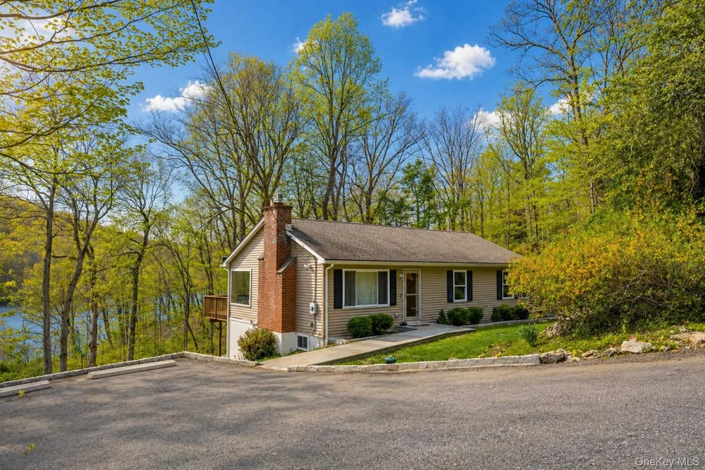 101 Seven Hills Lake Drive Carmel, NY 10512