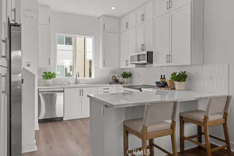 7255 Aura Circle Huntington Beach, CA 92647