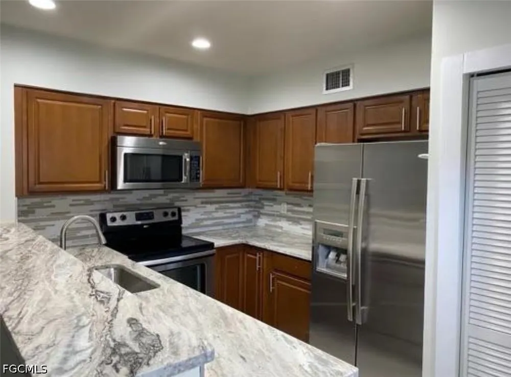 SE 8th Terrace #C Cape Coral, FL 33990