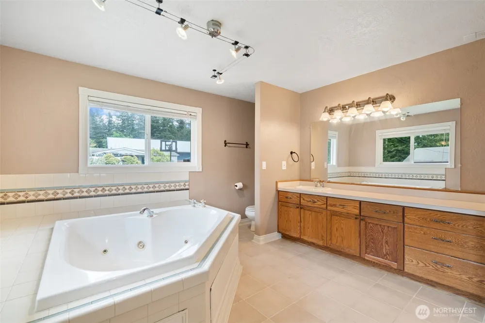 507 Williams Finney Road Kelso, WA 98626