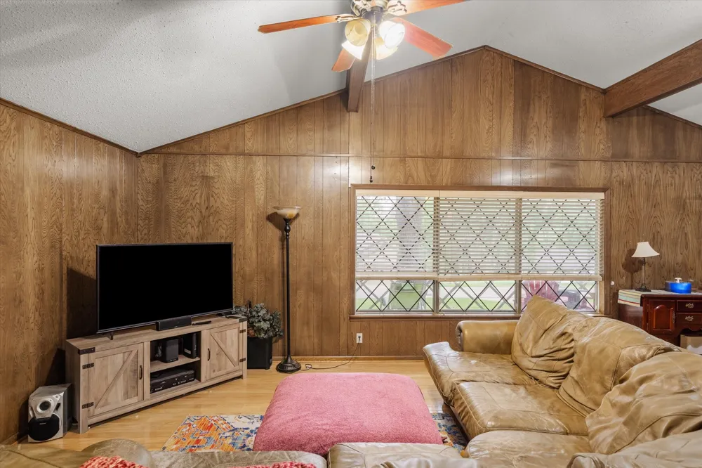 529 Woodside Drive Hideaway, TX 75771