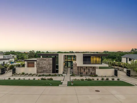 1706 Cypress Way