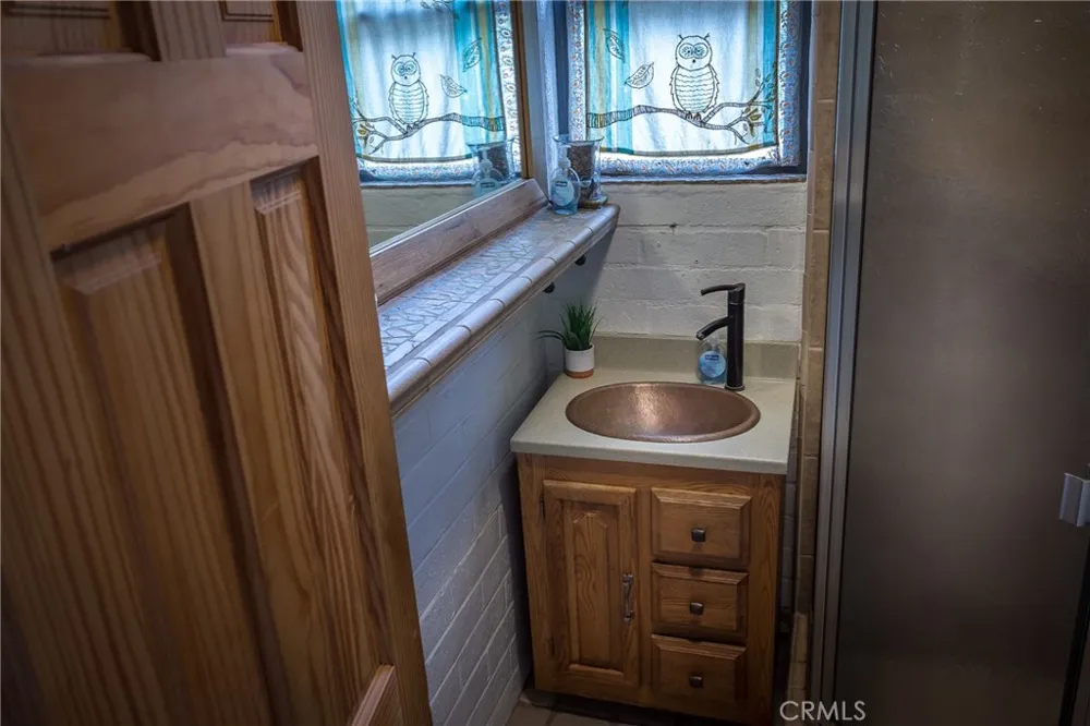 43195 S Fork Three Rivers, CA 93271