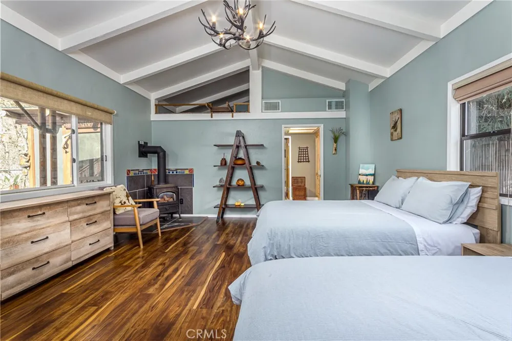 43195 S Fork Three Rivers, CA 93271