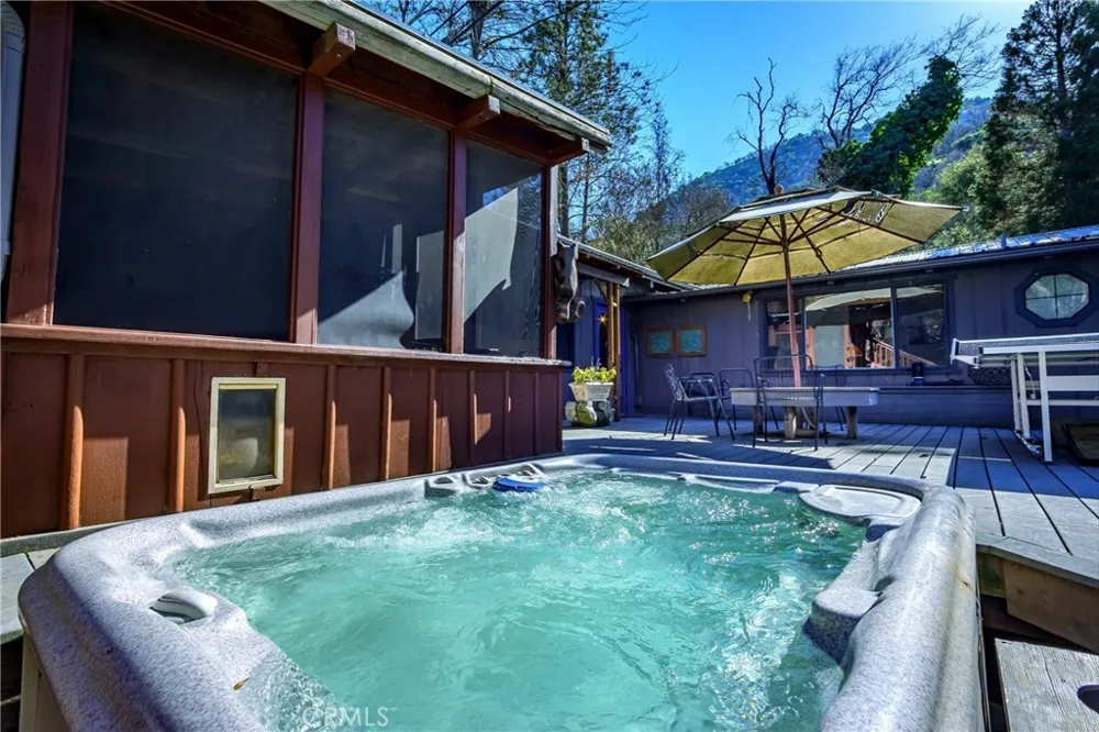 43195 S Fork Three Rivers, CA 93271