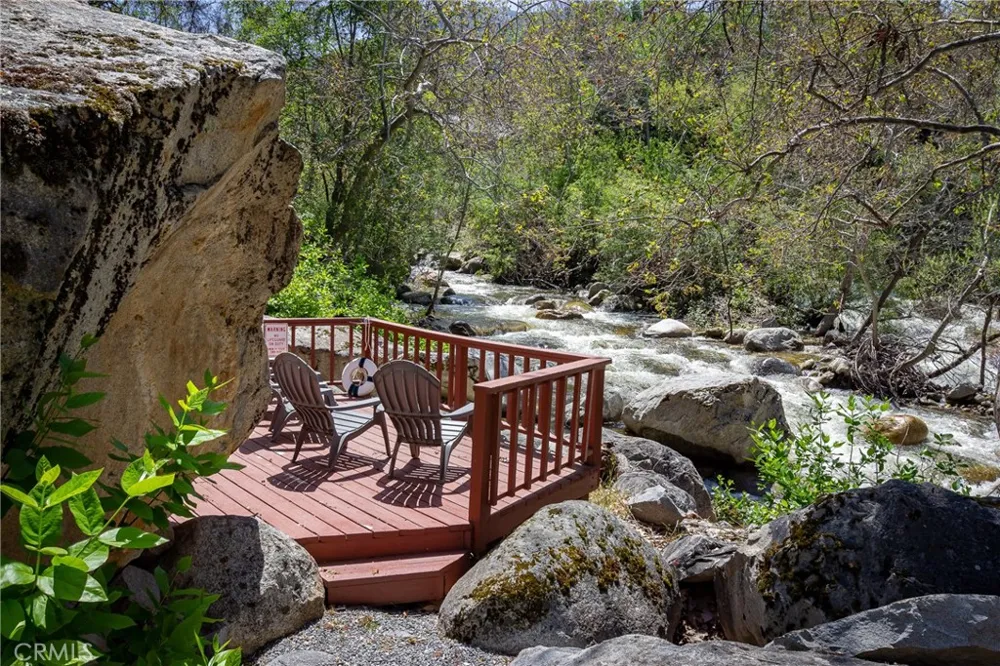 43195 S Fork Three Rivers, CA 93271