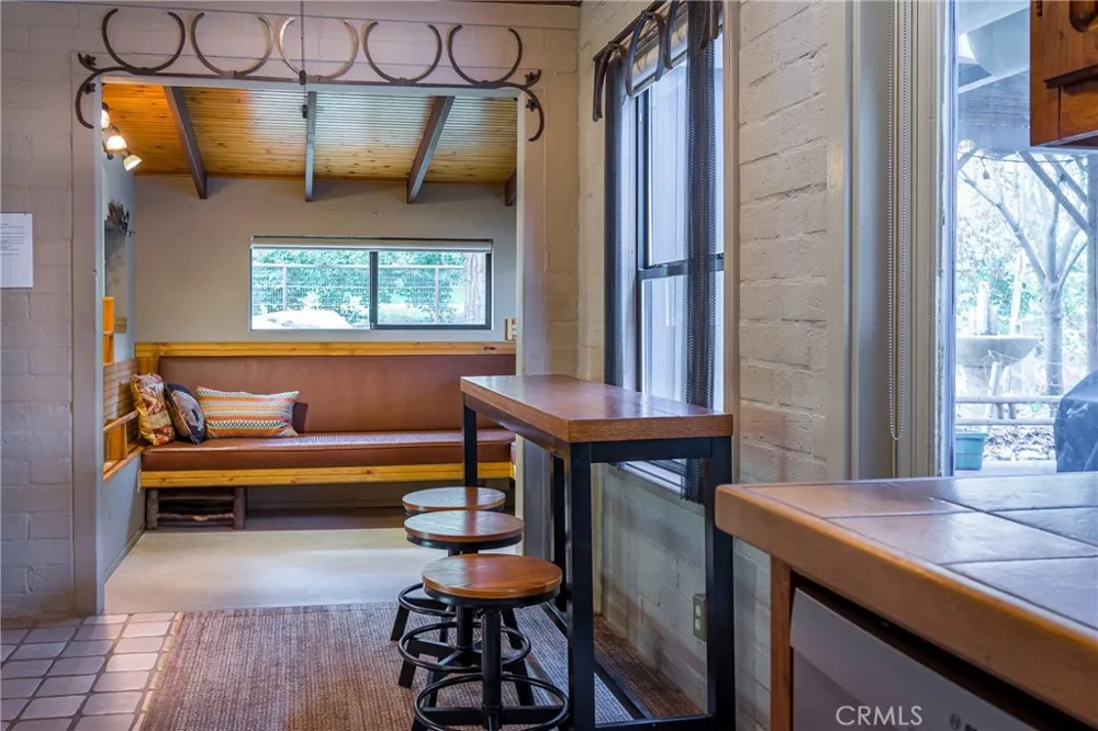 43195 S Fork Three Rivers, CA 93271