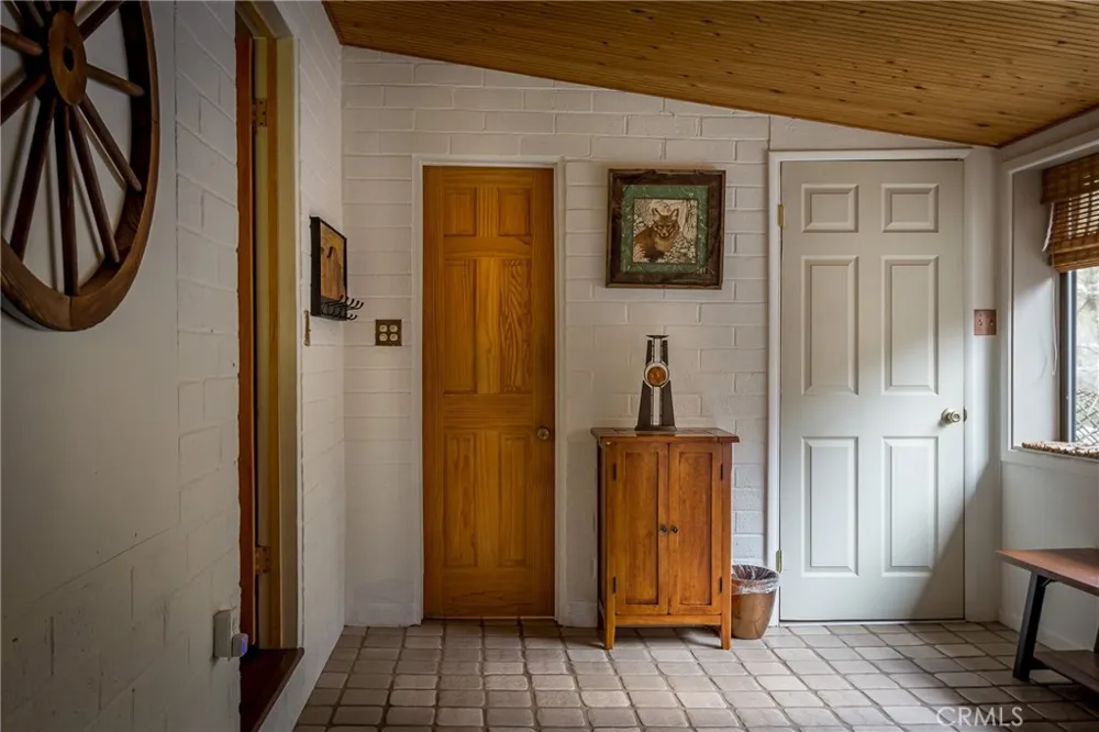 43195 S Fork Three Rivers, CA 93271