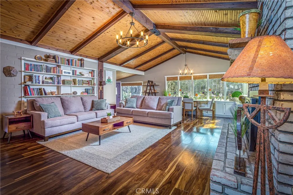 43195 S Fork Three Rivers, CA 93271