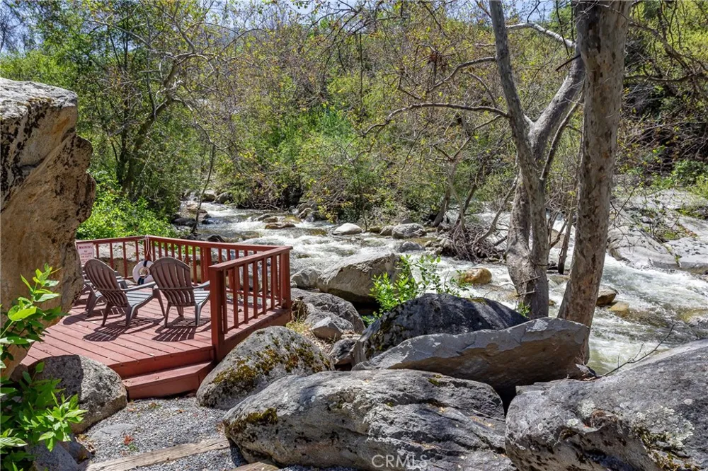 43195 S Fork Three Rivers, CA 93271