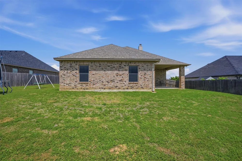 714 Mary Lee Lane Collinsville, TX 76233