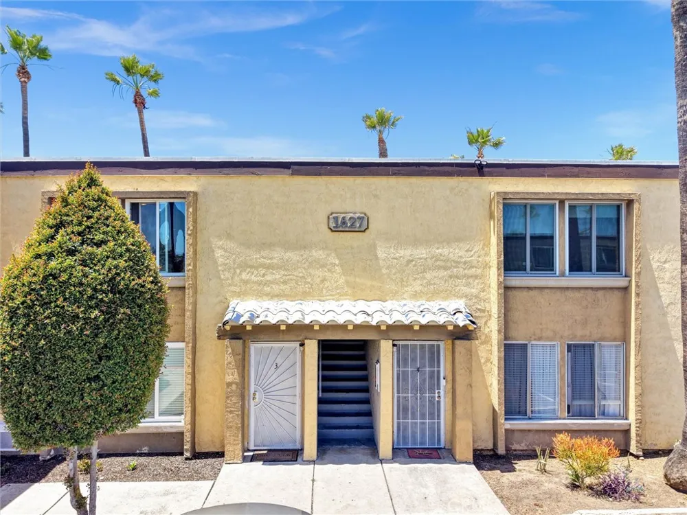 1627 Pentecost #7 San Diego, CA 92105