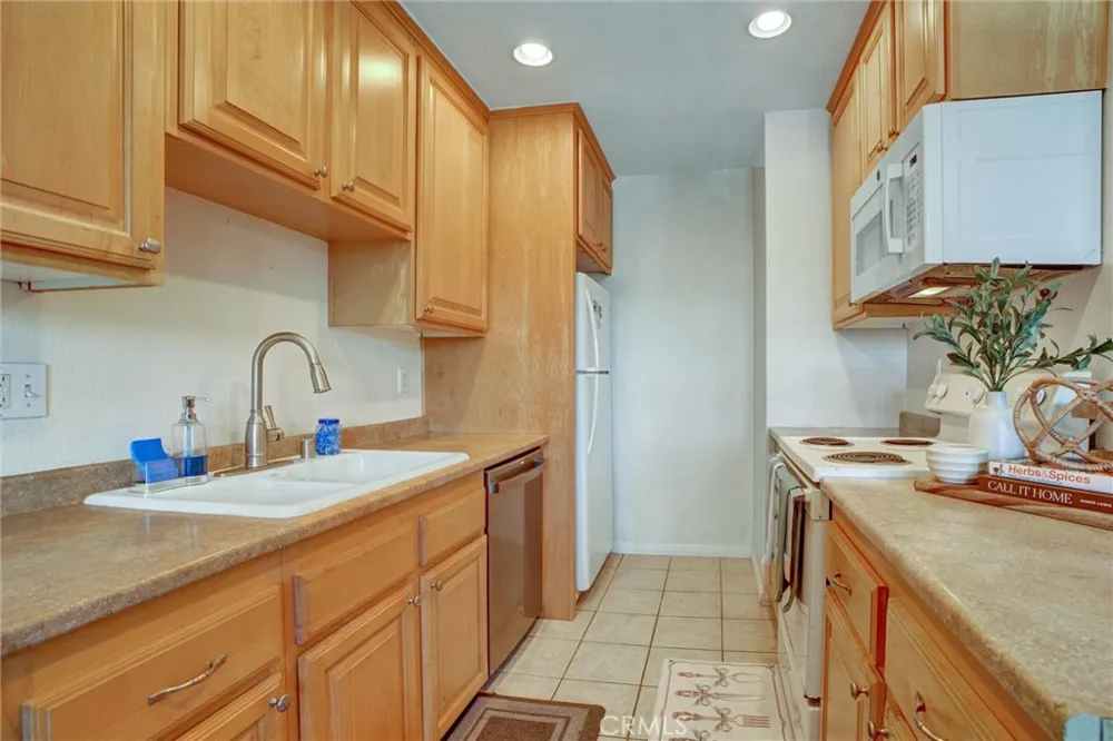 1627 Pentecost #7 San Diego, CA 92105