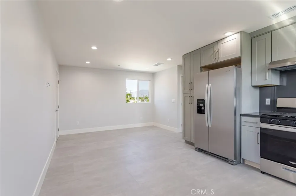 13768 Judd Street Pacoima, CA 91331